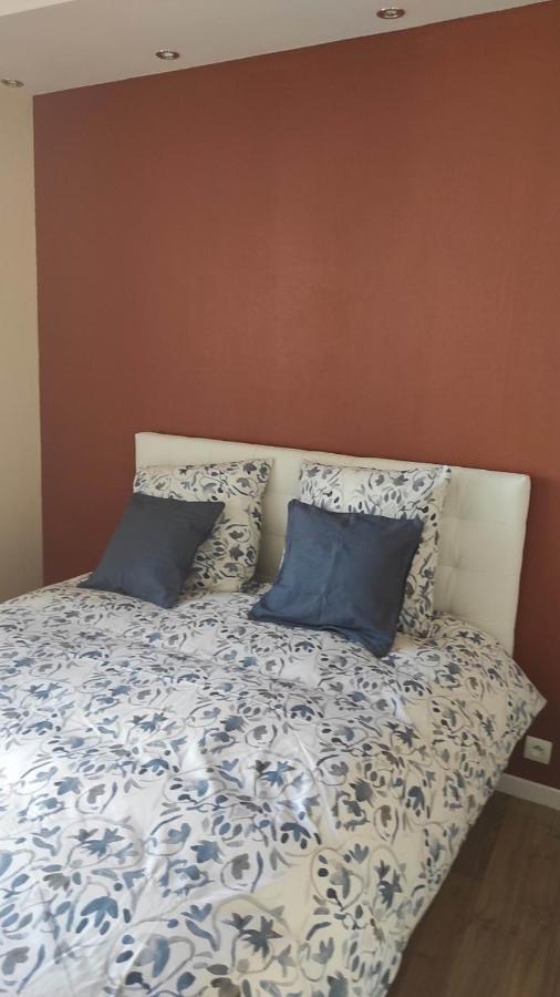 Aparthotel Aubigny Sur Nere Exterior foto